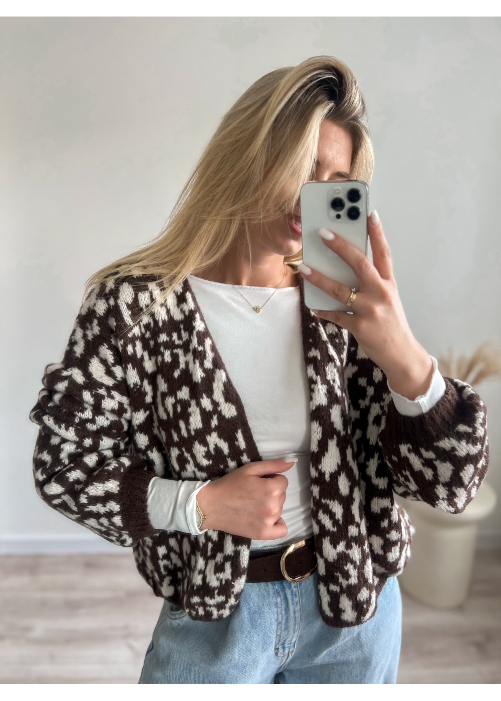Sweter w panterkę czekolada