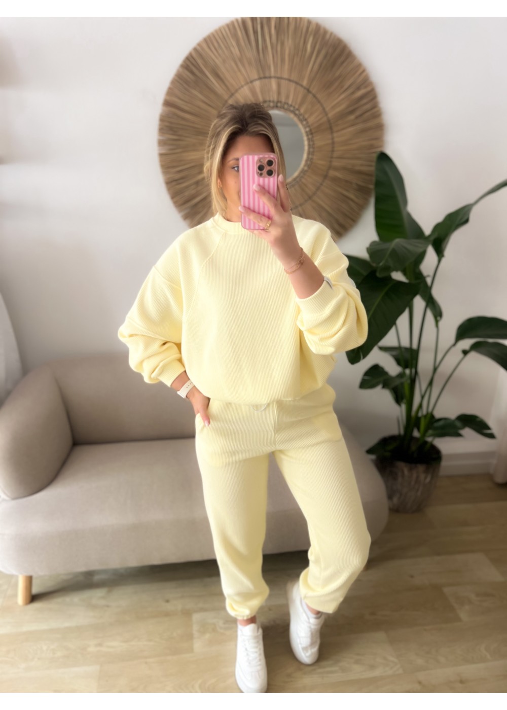 Komplet z prążkowanego...